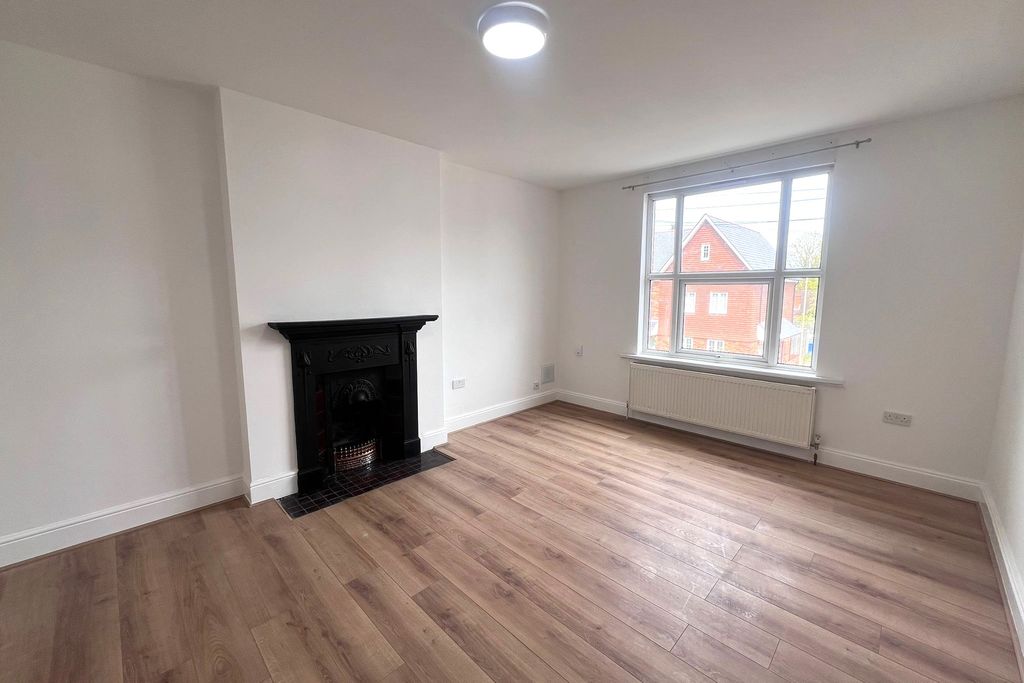 Property photo 3 of 7 3