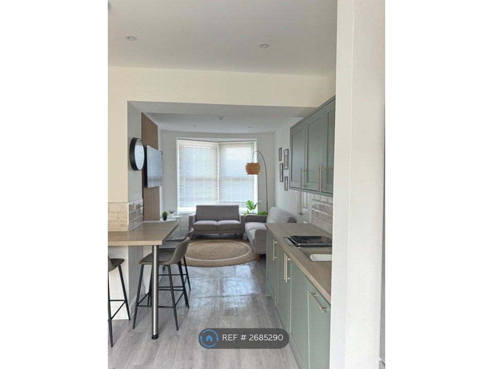 Property photo 2 of 26 Kitchen/ Living Room