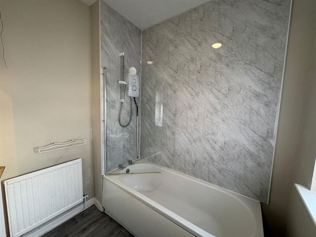 Additional image 7 of 1 bed flat to rentWest View, Mold CH7