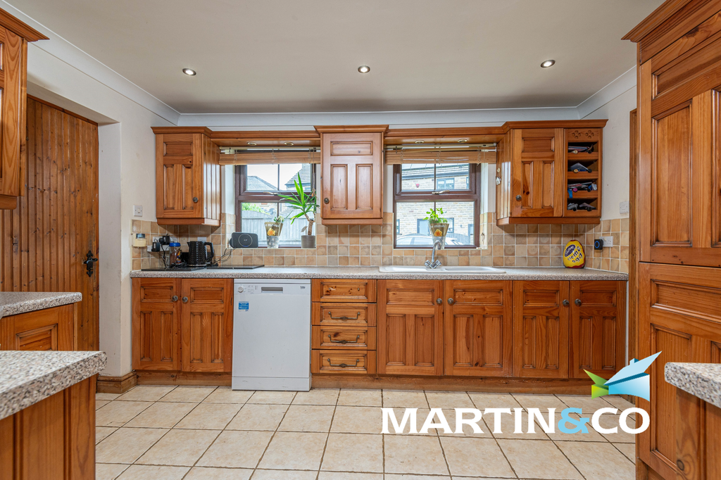 Property photo 2 of 27 Picture7