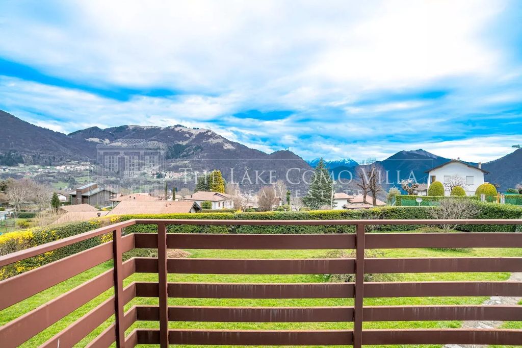 Property photo 2 of 37