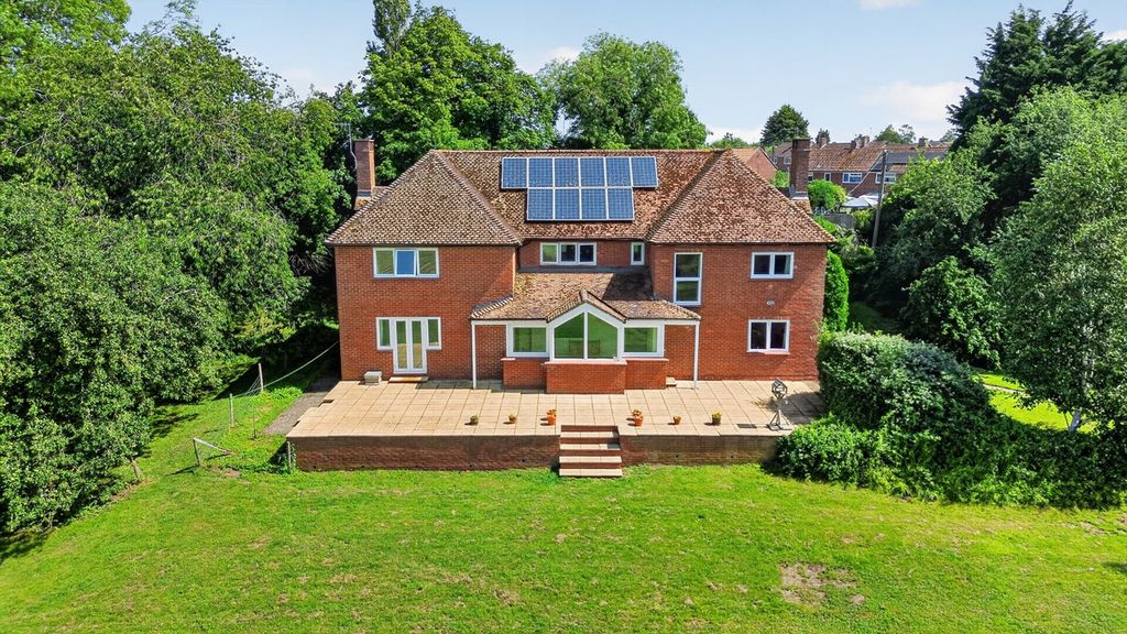 Property photo 1 of 34