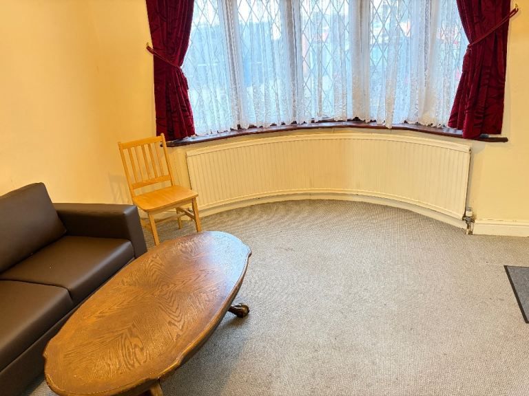 Property photo 3 of 9