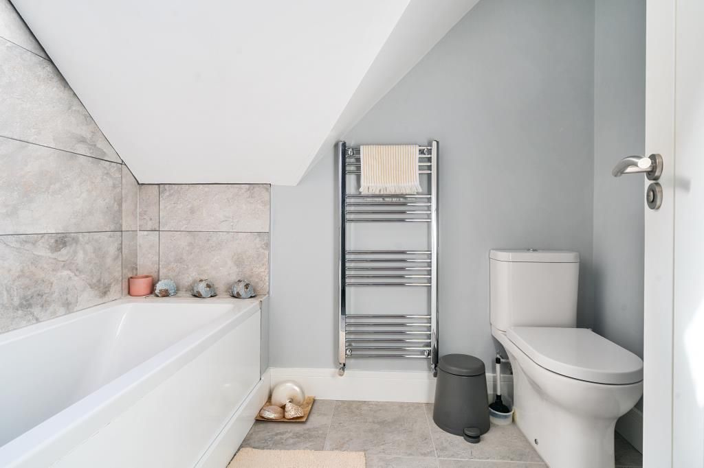 Property photo 3 of 25 Bathroom