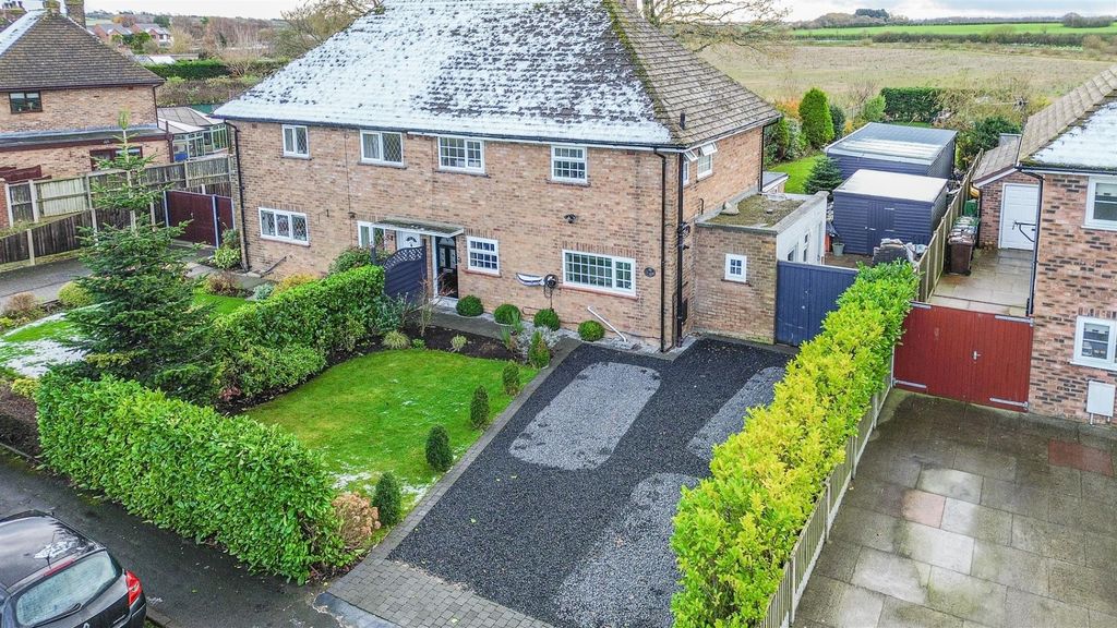 Property photo 1 of 51 4594060