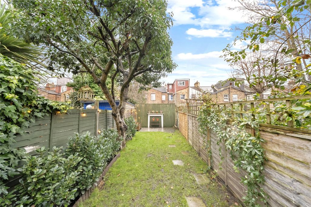 Property photo 2 of 14 Picture No. 04