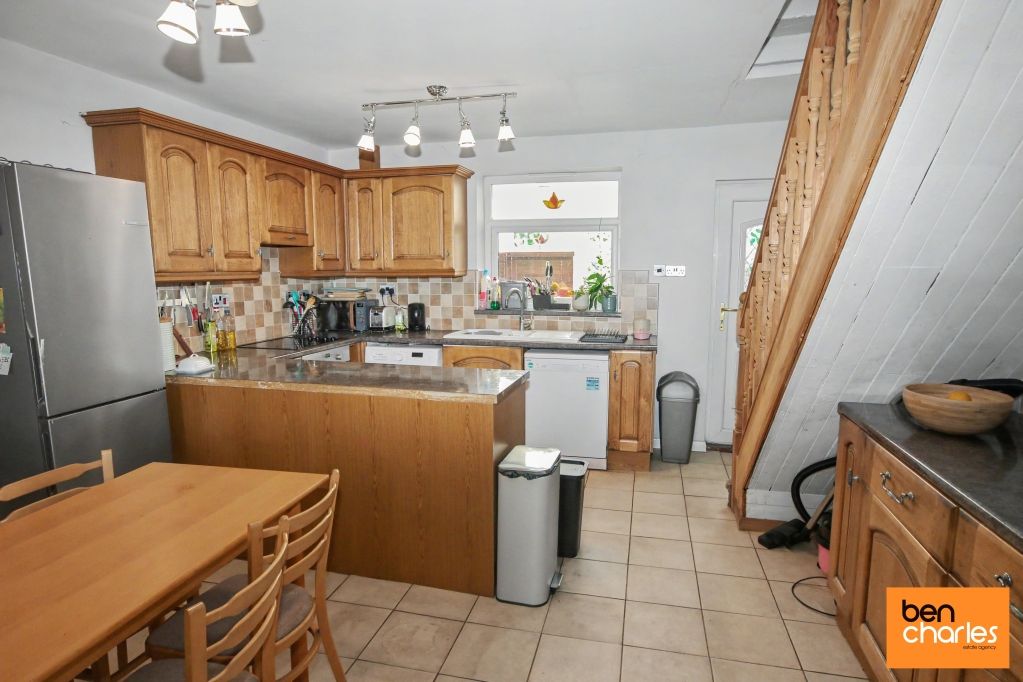 Property photo 3 of 10 Picture No. 16