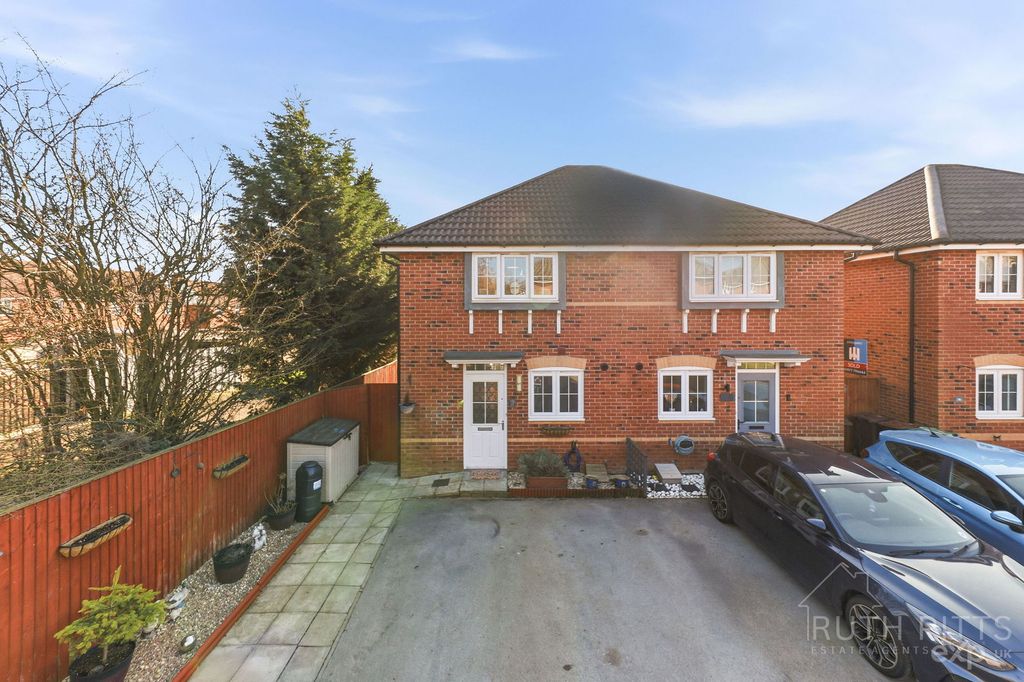 Property photo 1 of 30