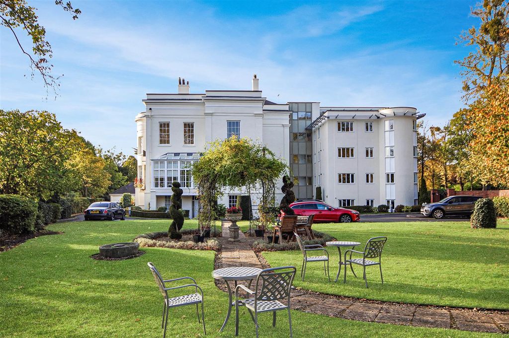 Property photo 1 of 15