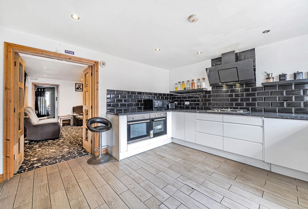 Property photo 1 of 16 1172887 (4).Jpg