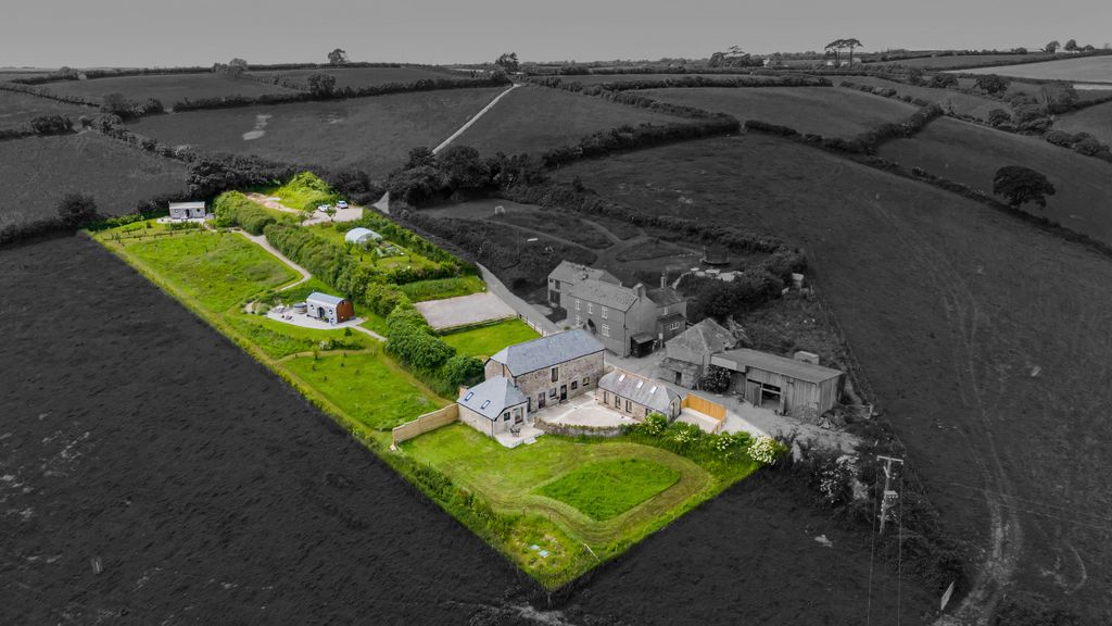 Property photo 2 of 63 A16 Bw - Holbeton, Linhay Scobbiscombe Farm - 250602 - Copy