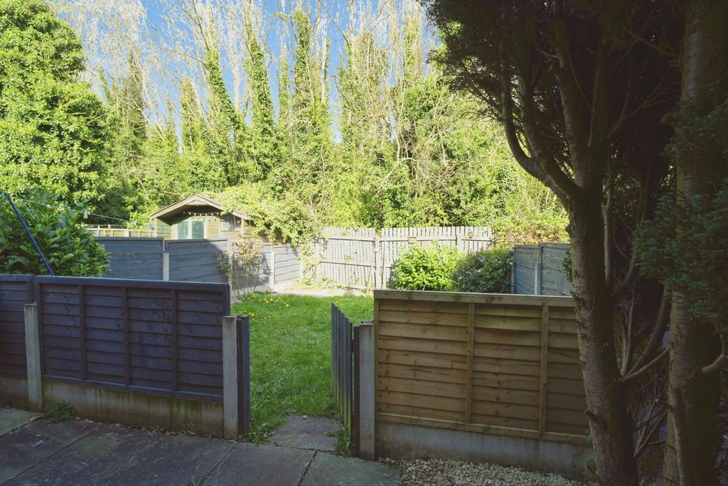 Property photo 2 of 20 Pbox-Img.Jpg