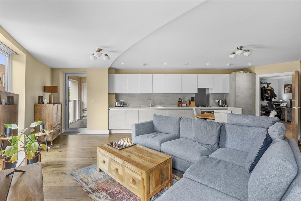 Property photo 3 of 11 Living/Dining Kitchen Area