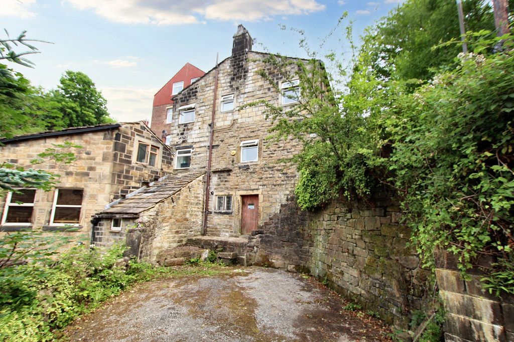 Property photo 1 of 20