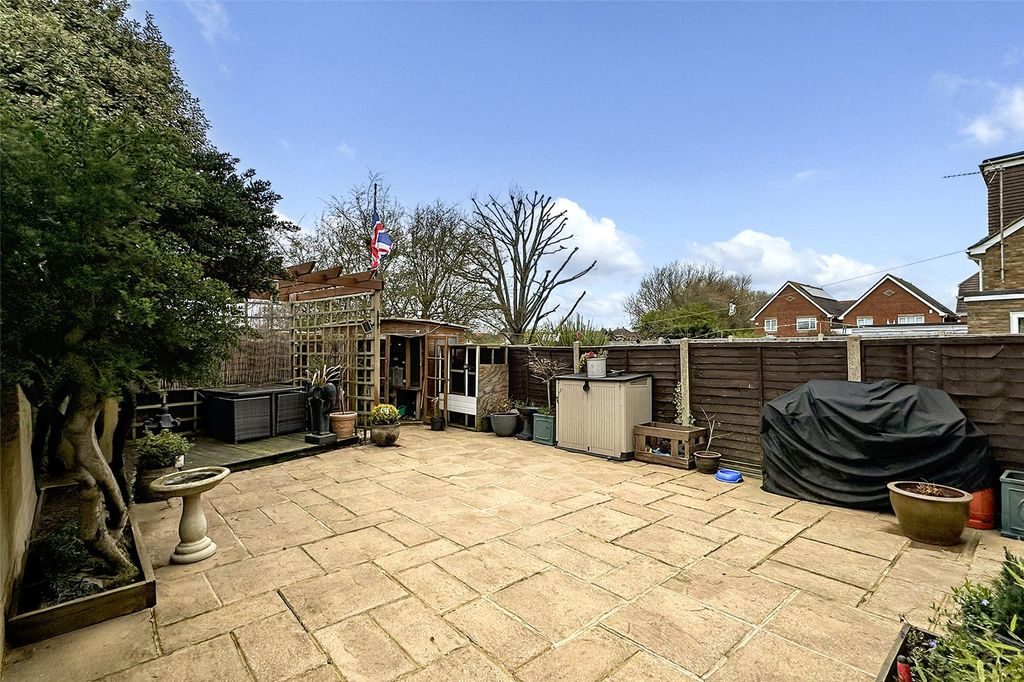 Property photo 2 of 20 Picture No. 14