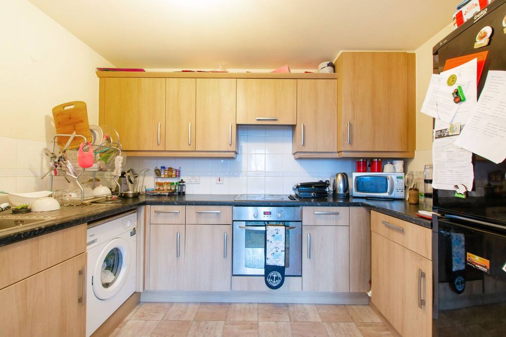 Property photo 3 of 7