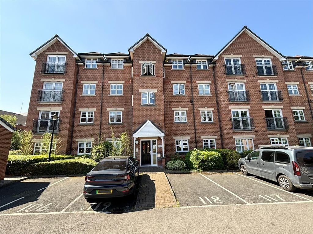 Property photo 1 of 12