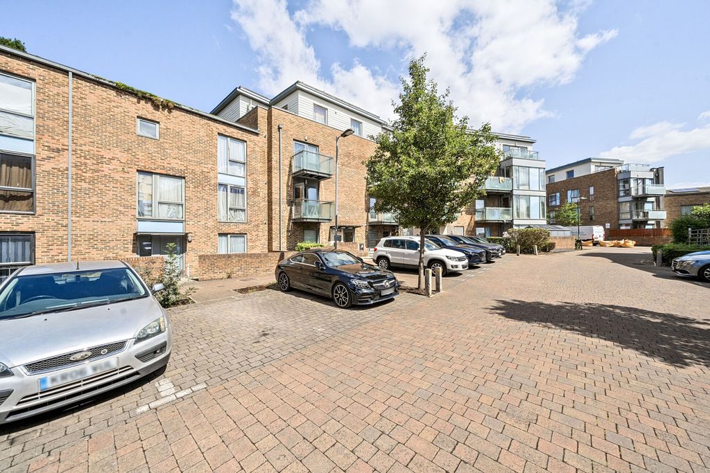 Property photo 1 of 20 1314183-15-686d0F...