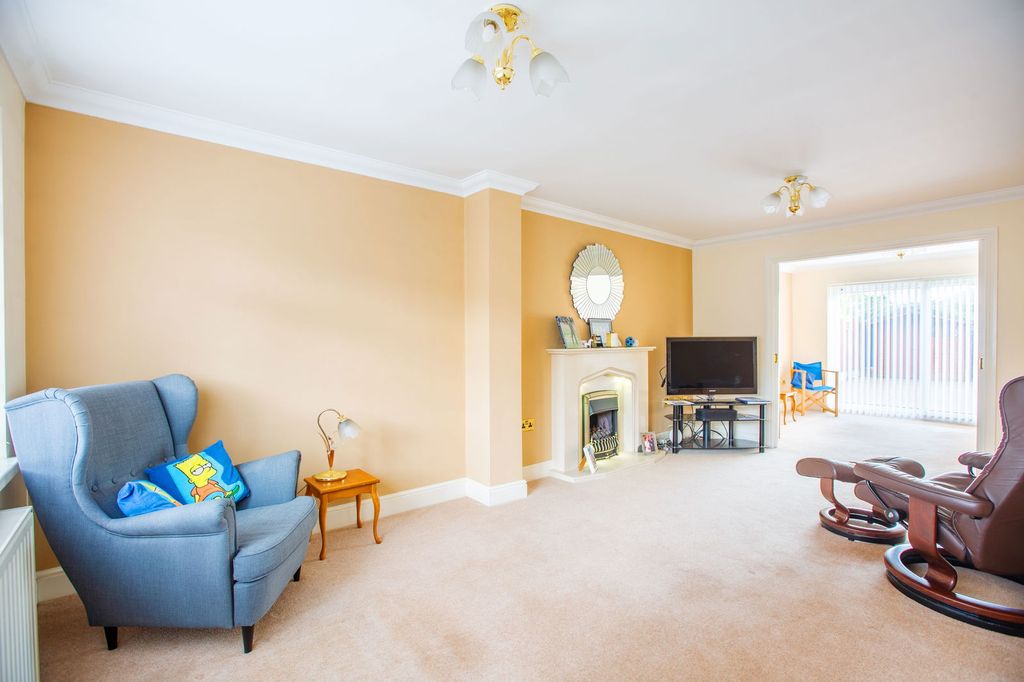 Property photo 3 of 24