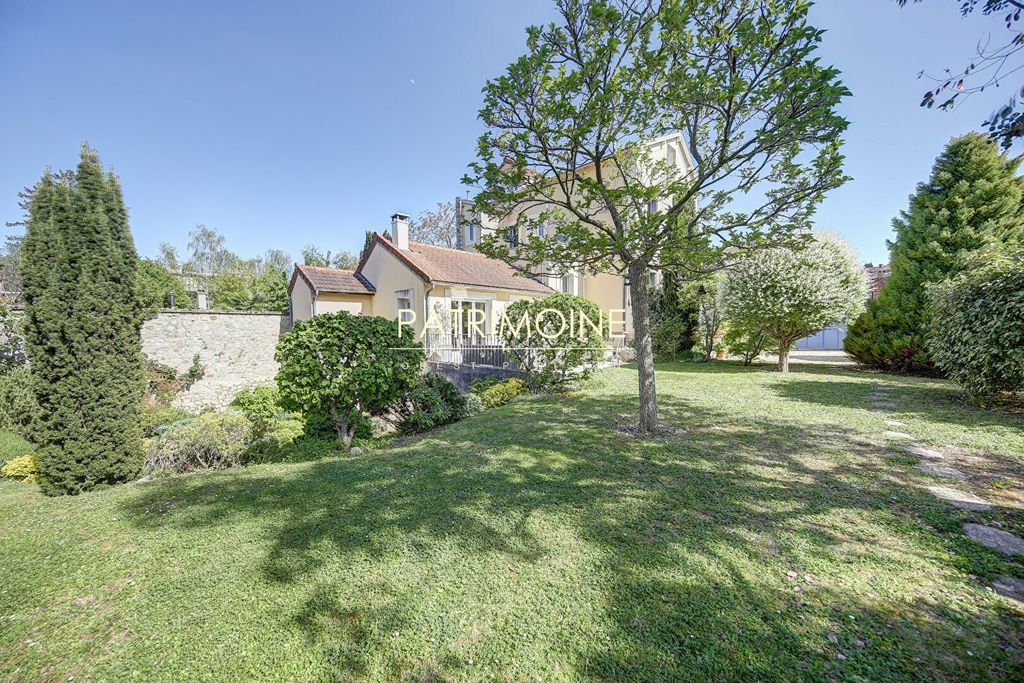 Property photo 2 of 16