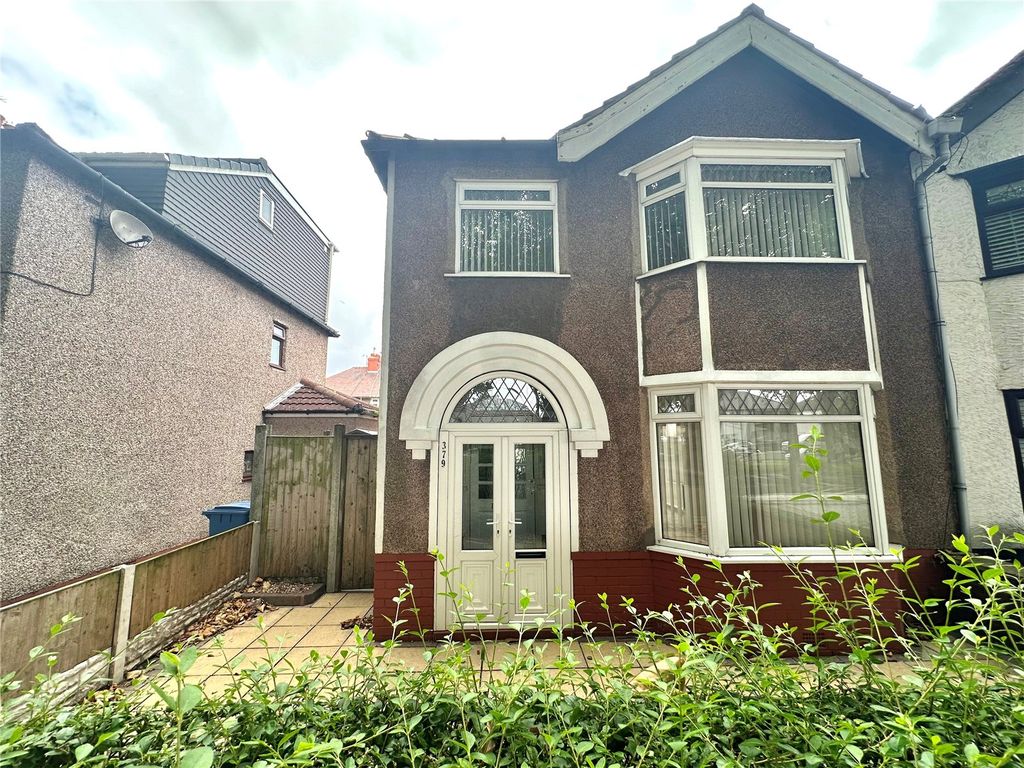 Property photo 1 of 12 External