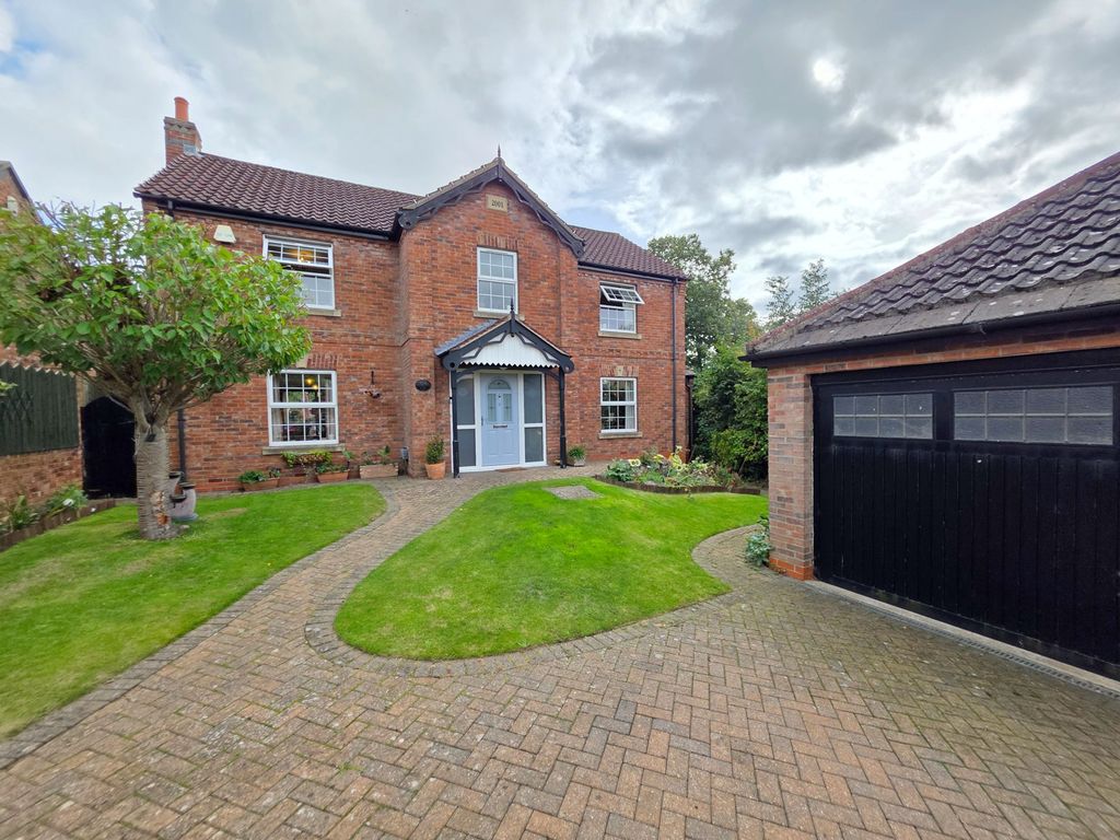 Property photo 1 of 31