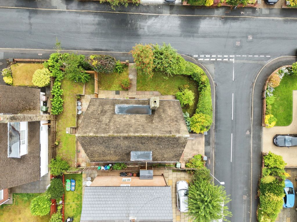 Property photo 3 of 33
