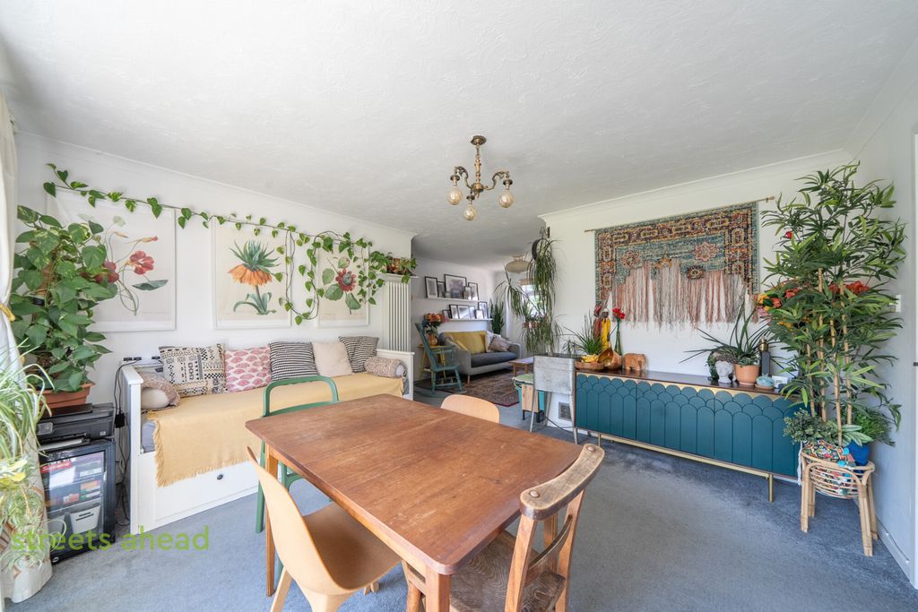 Property photo 2 of 15 2
