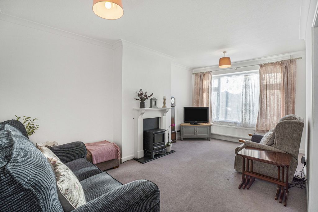 Property photo 3 of 13