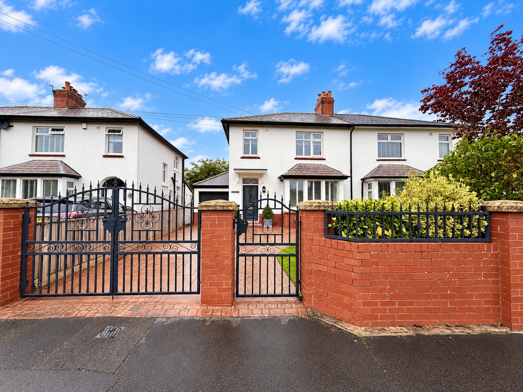 Property photo 1 of 37