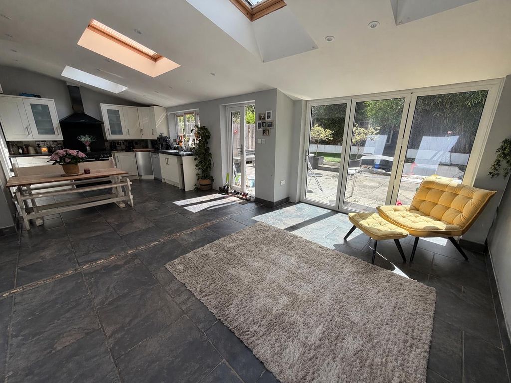 Property photo 2 of 30 9B5B15Bd-Fc16-4348-985A-880093Beffdd