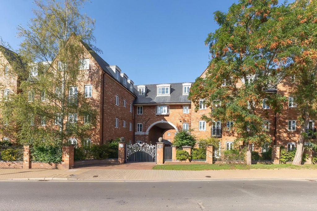 Property photo 1 of 13