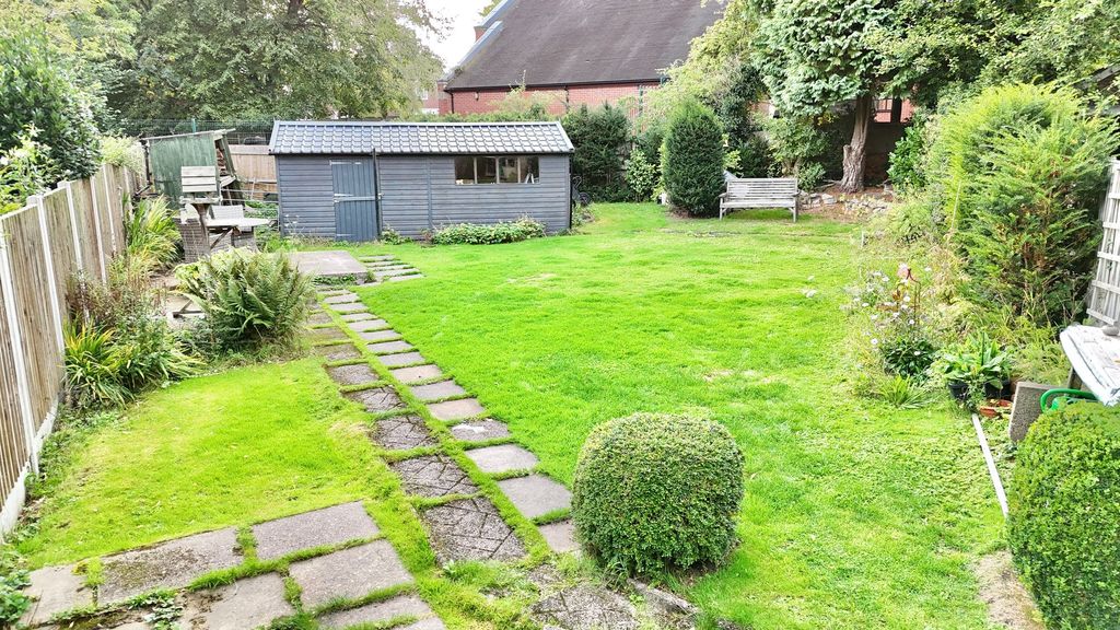 Property photo 2 of 19