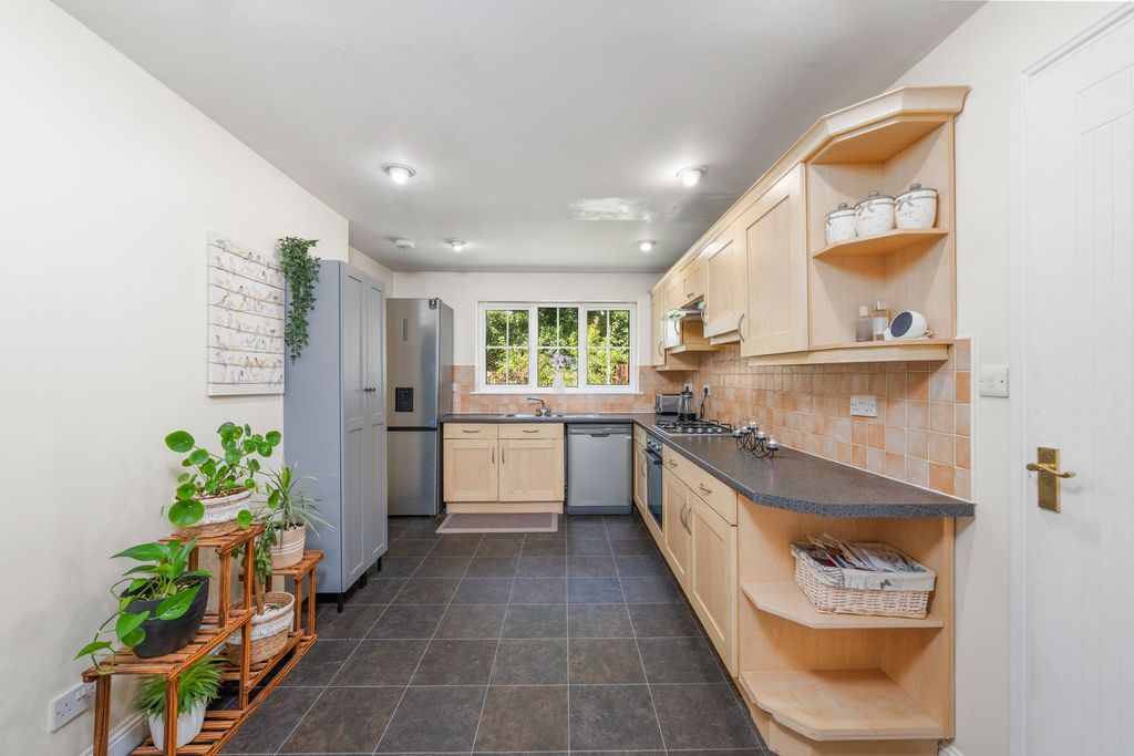 Property photo 1 of 26 Kitchen