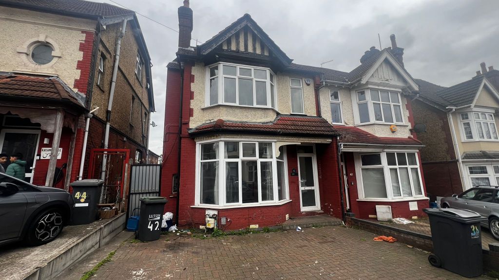 Property photo 1 of 11