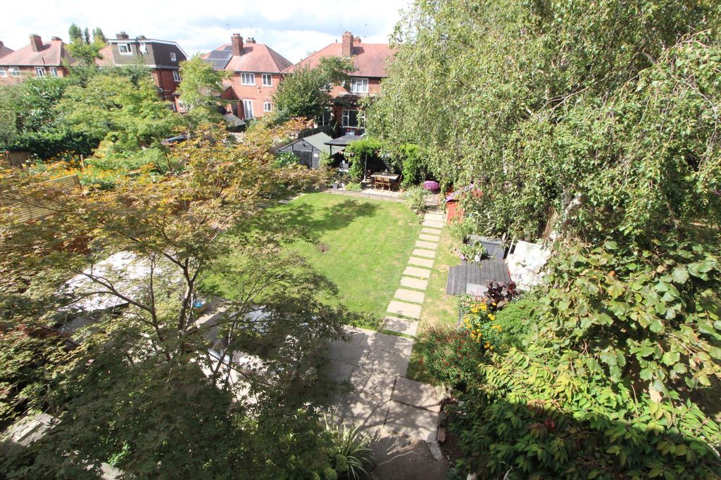 Property photo 3 of 24