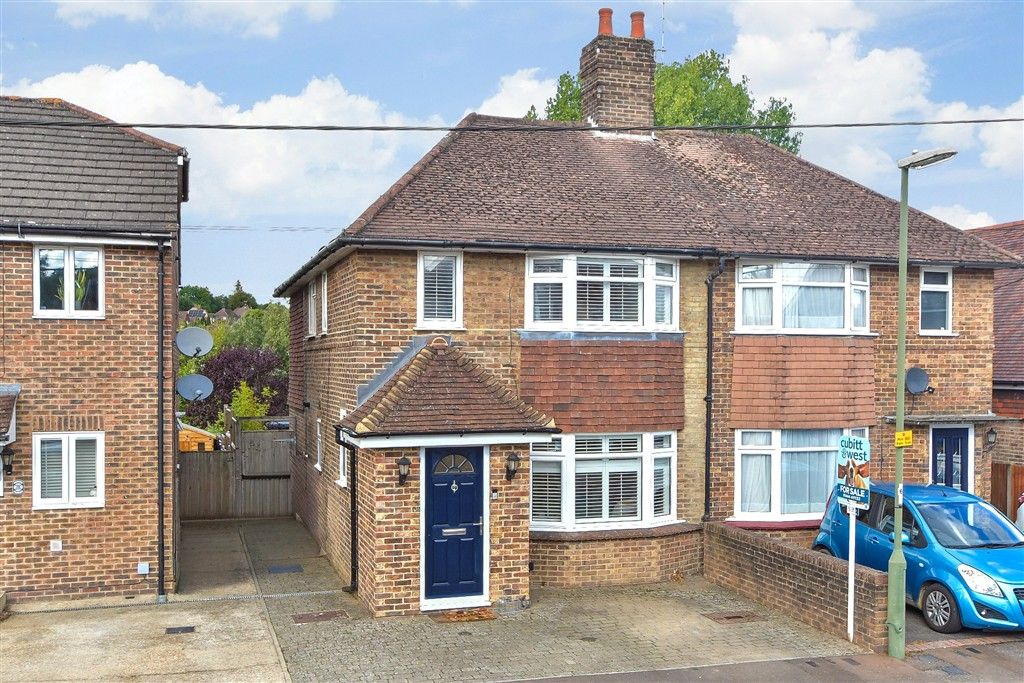 Property photo 1 of 9 External (Web).