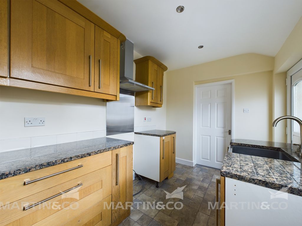 Property photo 3 of 9 Cam02406G0-Pr0306-Still011