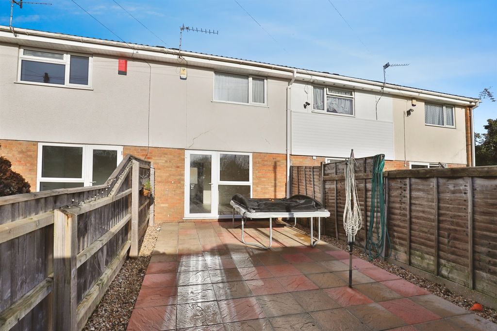 Property photo 2 of 12