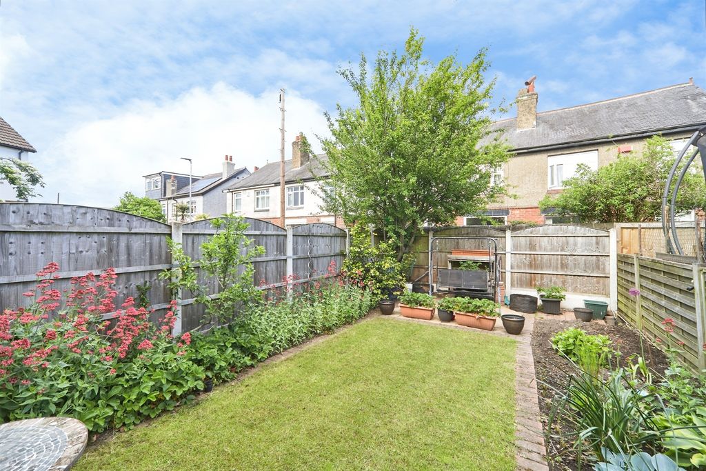 Property photo 3 of 16