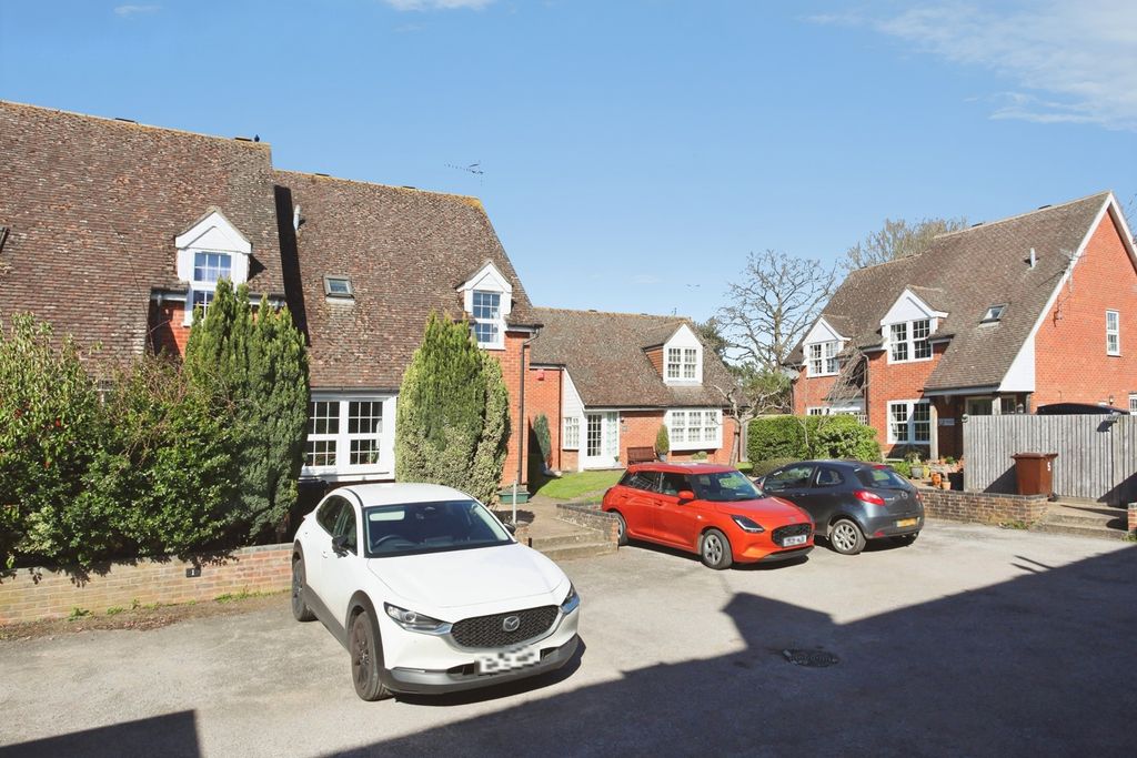 Property photo 1 of 19 Pbox-Img.Jpg