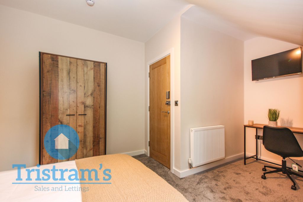 Property photo 3 of 7 Img_9914