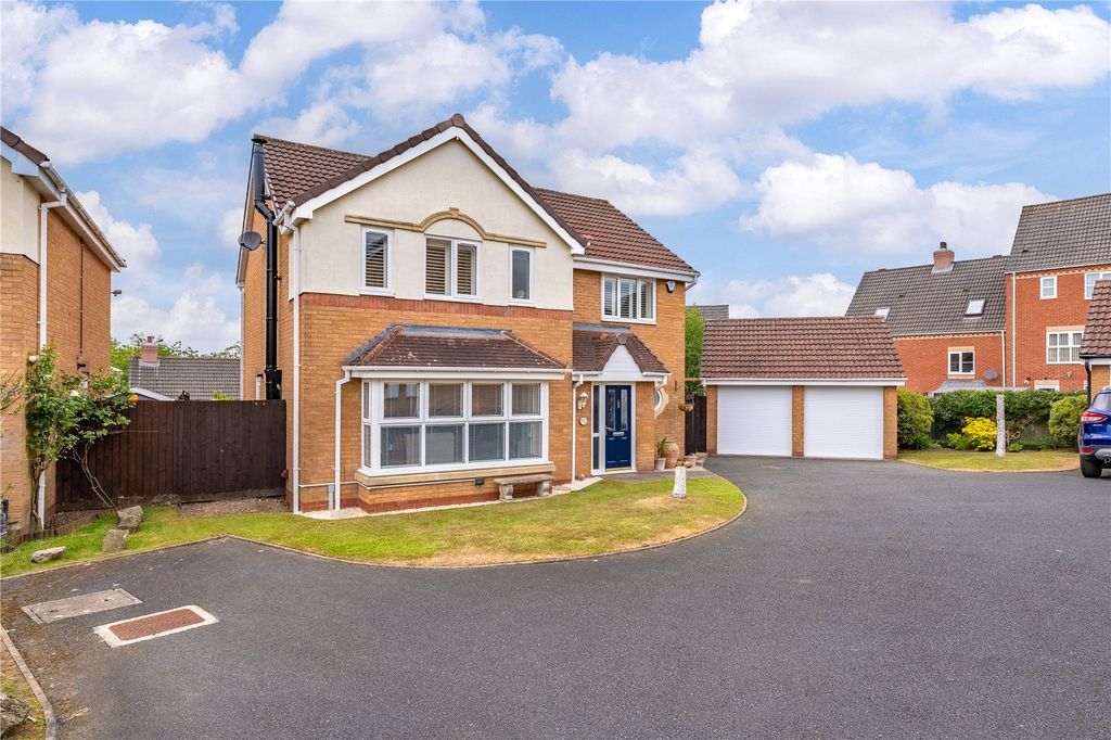 Property photo 1 of 43 Picture No. 05