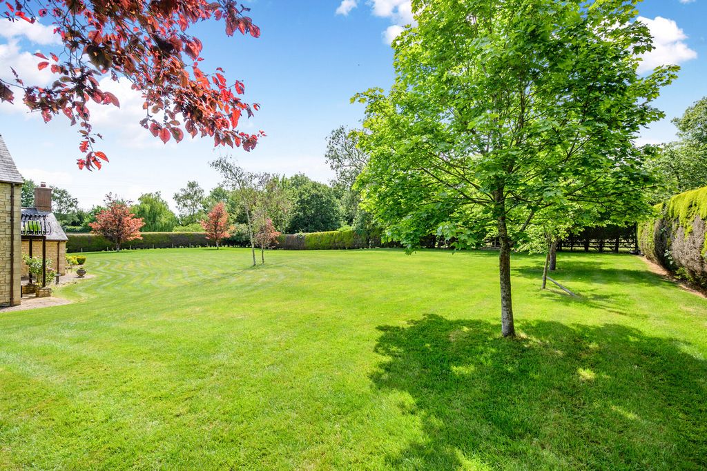 Additional image 44 of 5 bed detached house for saleHigh Street South, Tiffield, Towcester Northamptonshire NN12