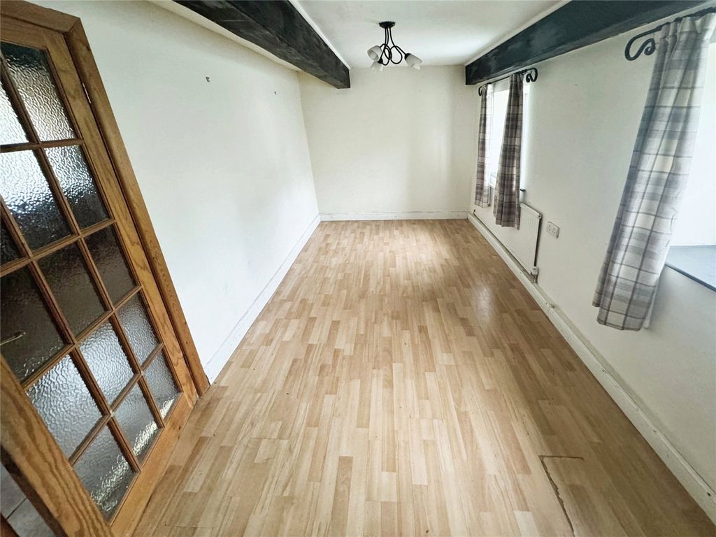 Property photo 3 of 9 Picture No. 05