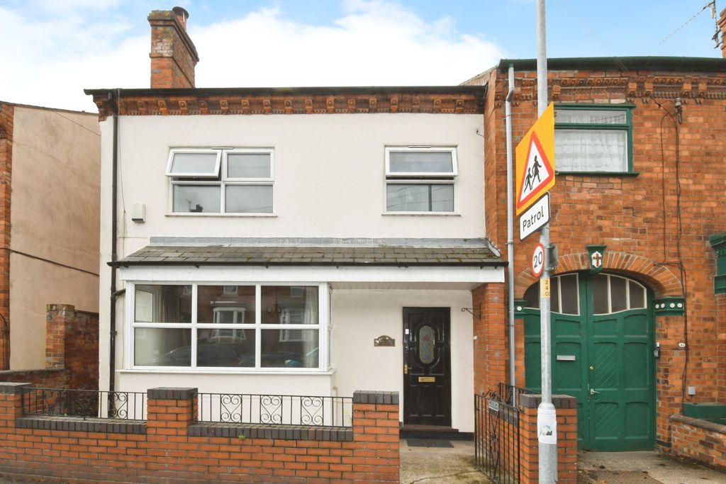 Property photo 1 of 15