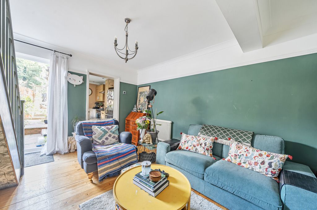 Property photo 3 of 21 Reception