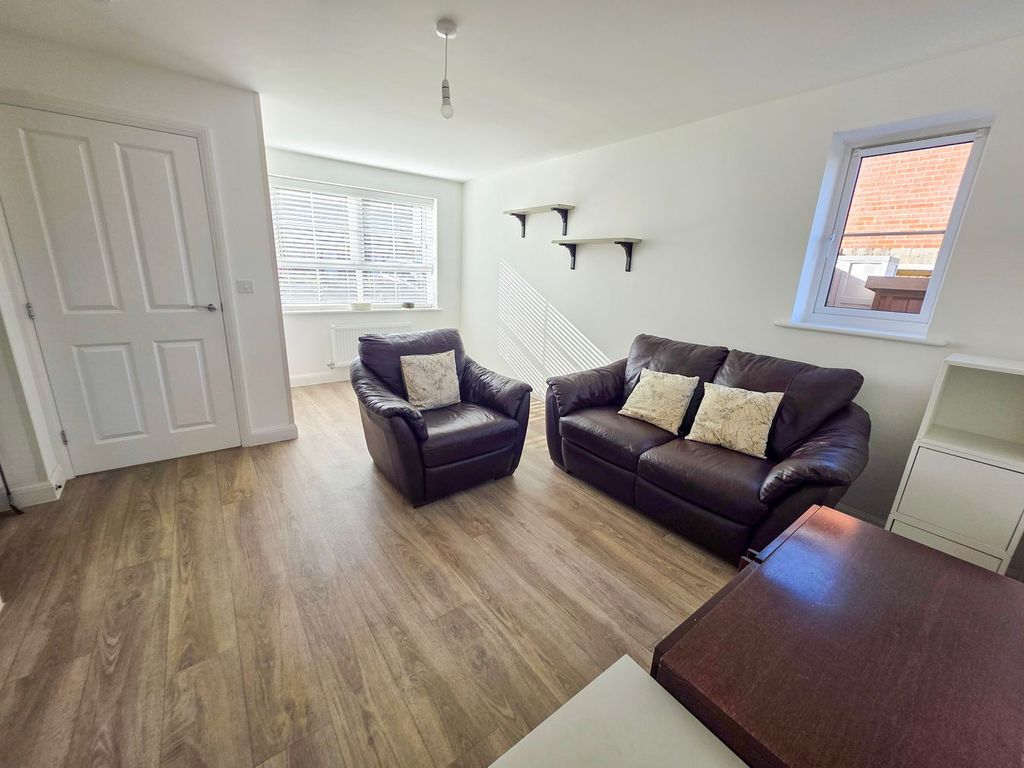 Property photo 2 of 24