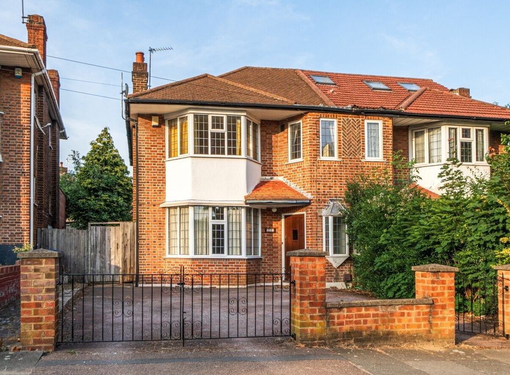 Property photo 1 of 18 Picture No. 22