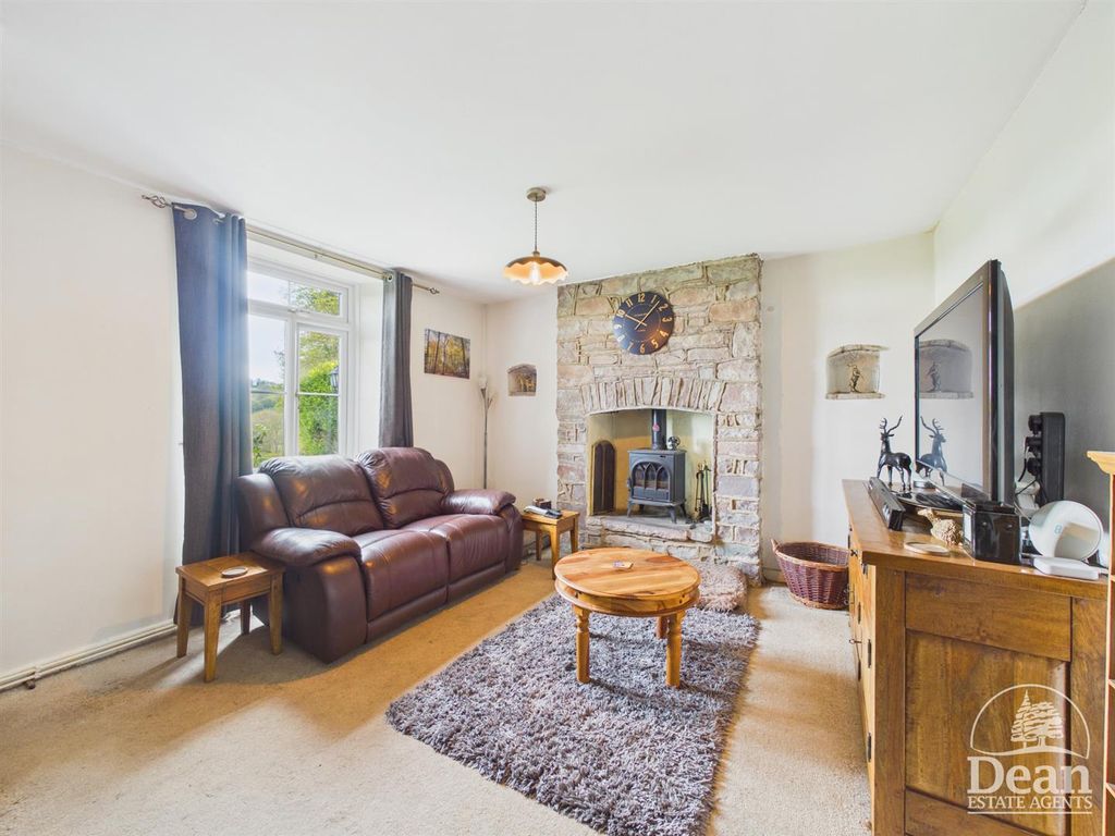 Property photo 3 of 38